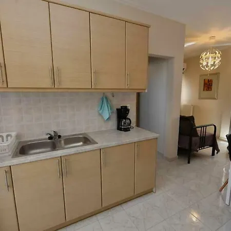 Beach Apartment *