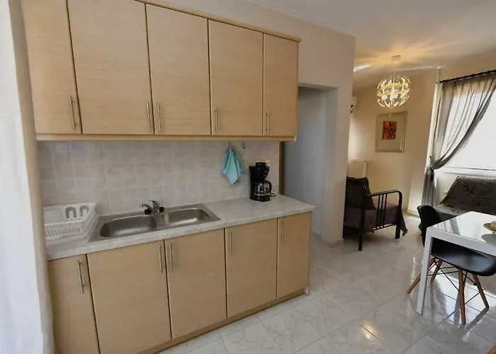 Beach Apartment *